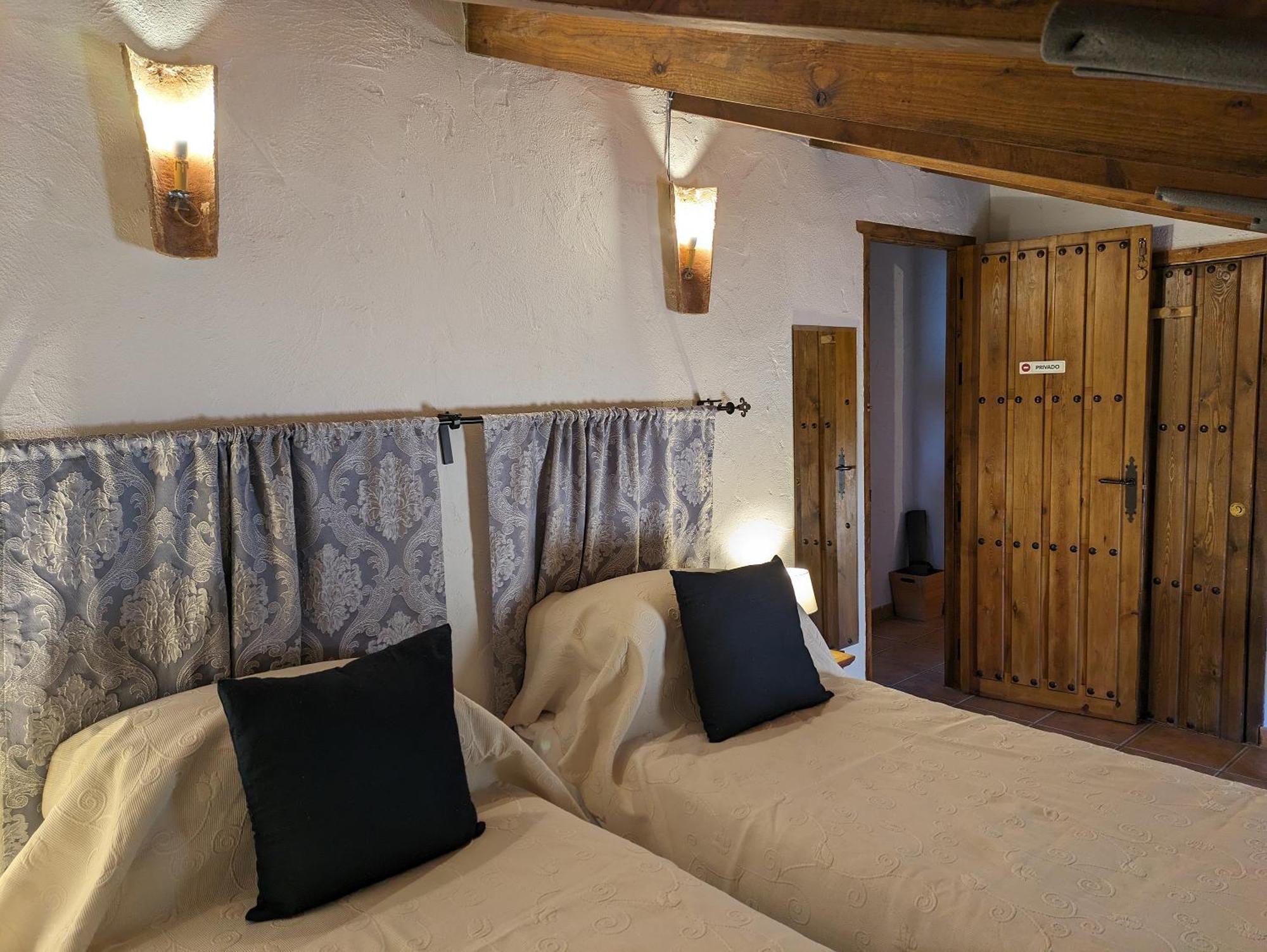 Casa Kisi Cottage, Rural Boutique Bed & Breakfast Colmenar Esterno foto